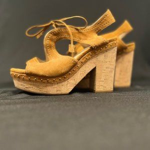 Bruno Premi Shoes Size 7 Tan/Brown Suede Beaded Sandal Heel